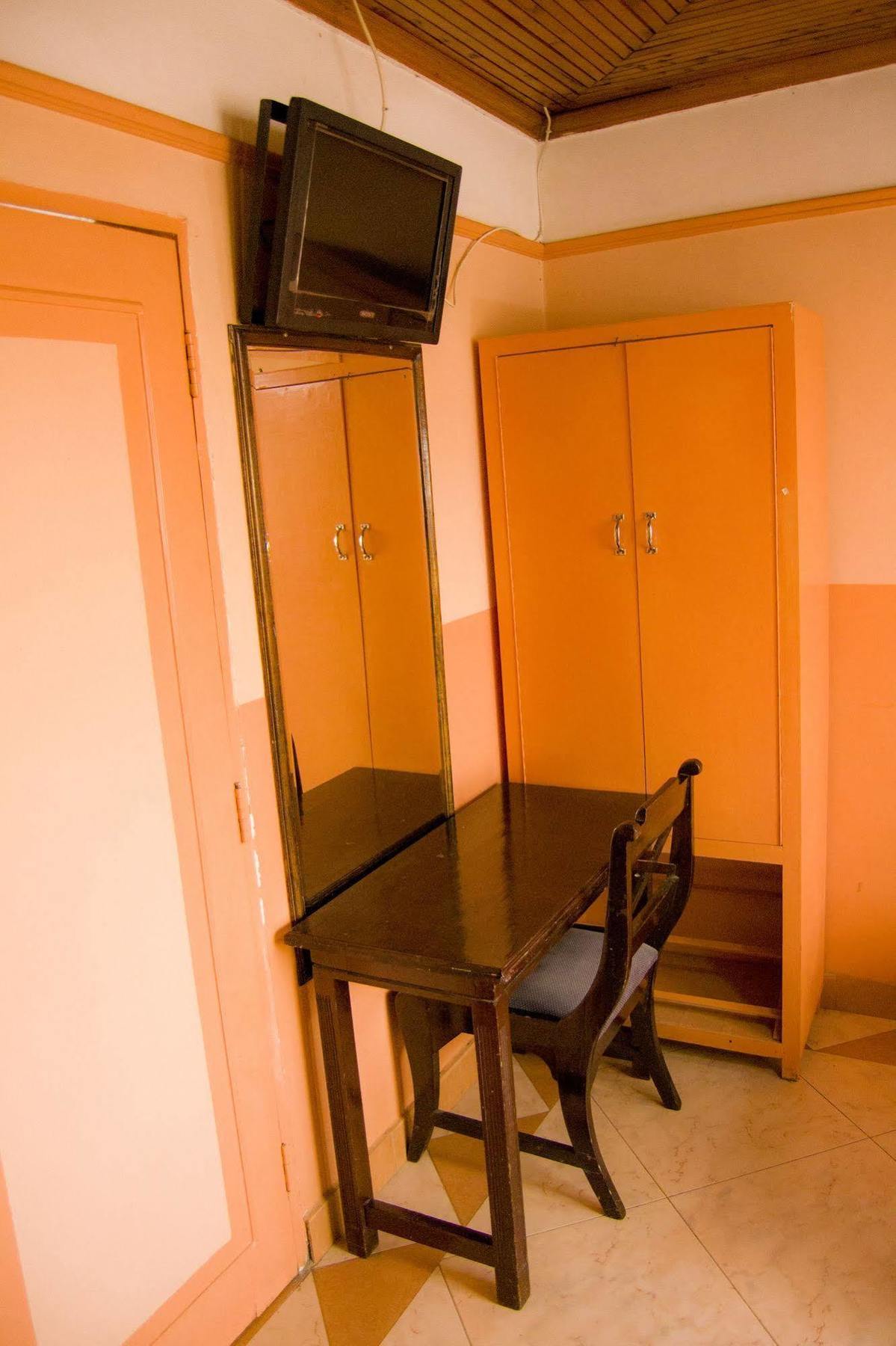 Mooreland Hotel Nairobi Extérieur photo