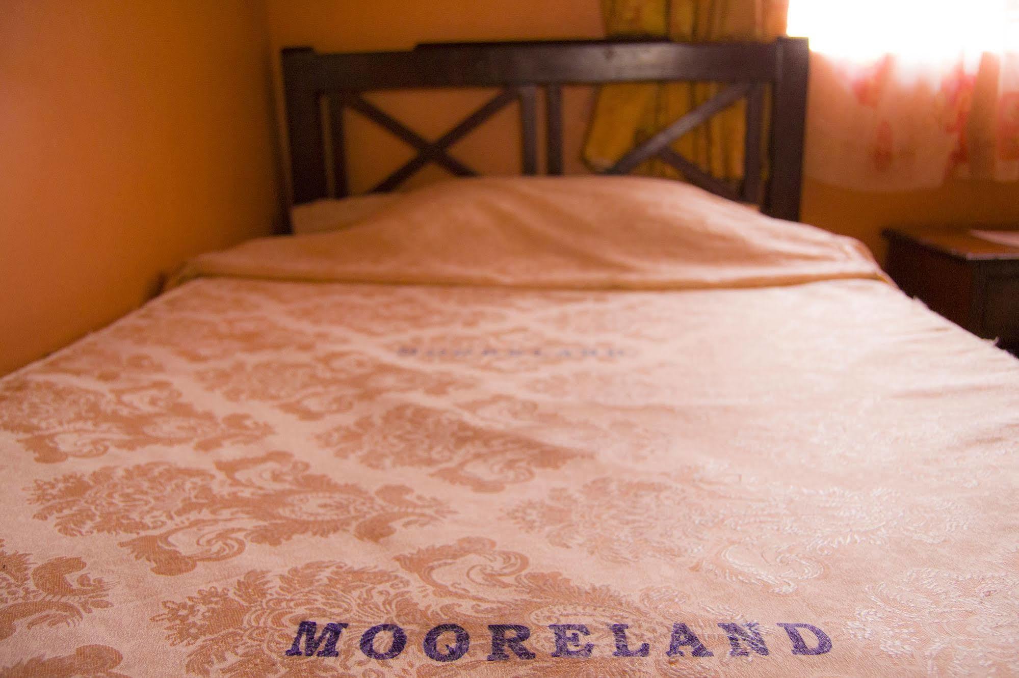 Mooreland Hotel Nairobi Extérieur photo